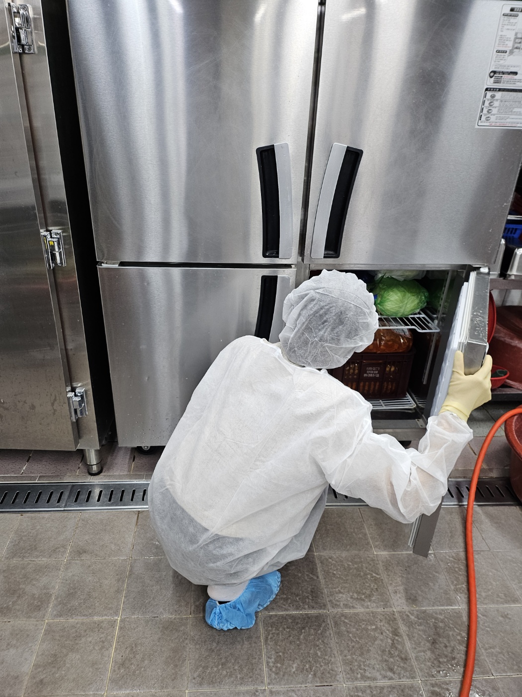 '대전 0시 축제' 대비 식품위생업소 특별 점검 장면 사진제공 = 대전시