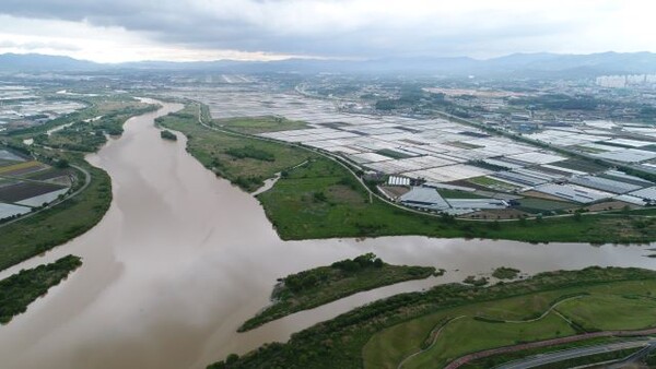 미호강 전경 청주시 제공 